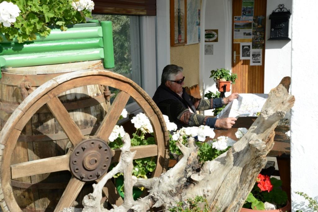 Albergo Garni' Aurora Tret Extérieur photo